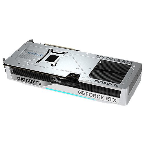Gigabyte GeForce RTX 5070 Ti EAGLE OC ICE SFF 16G – Image 4